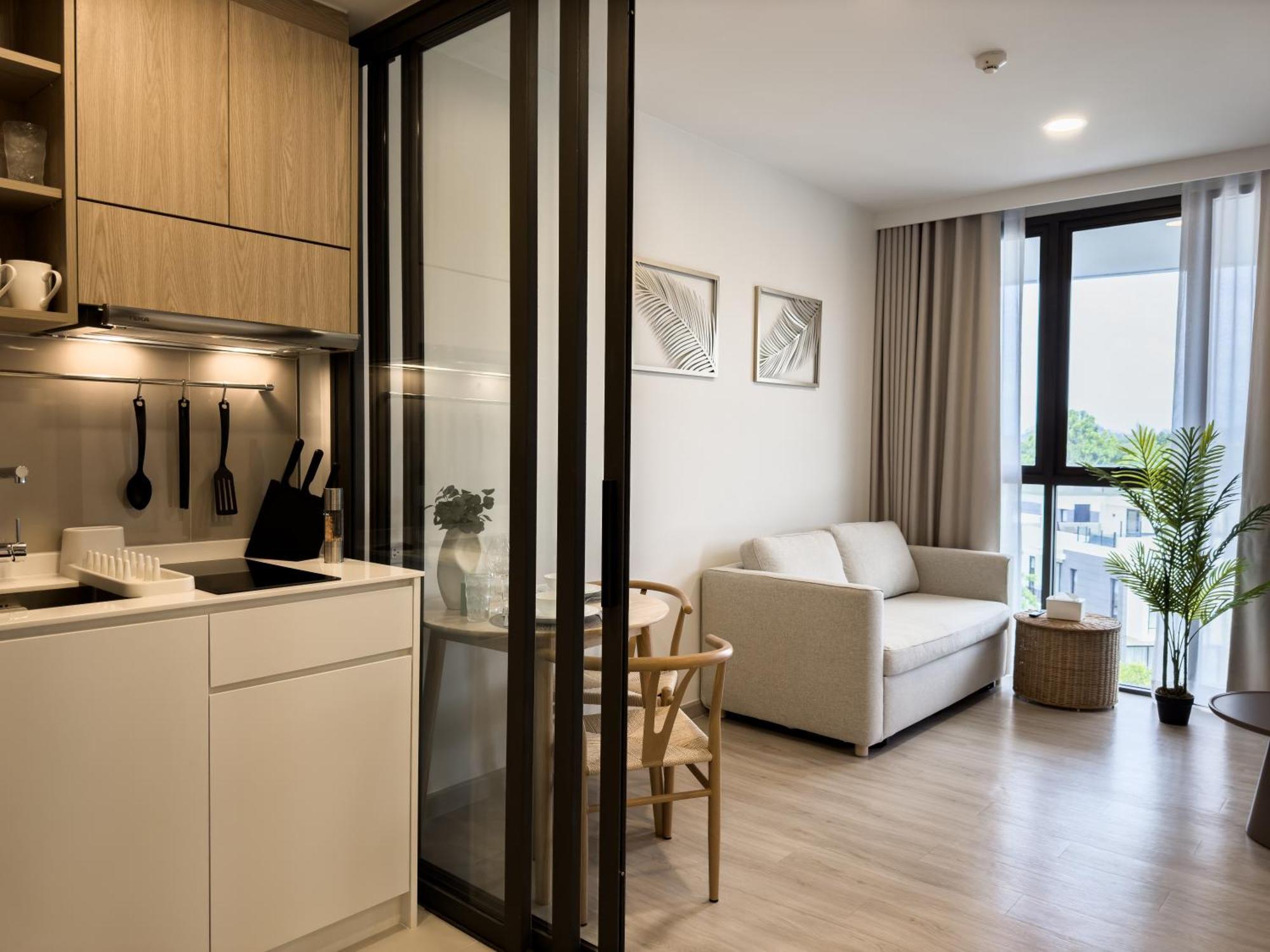 Skypark Laguna Apartments Bangtao Pantai Bang Tao Bagian luar foto