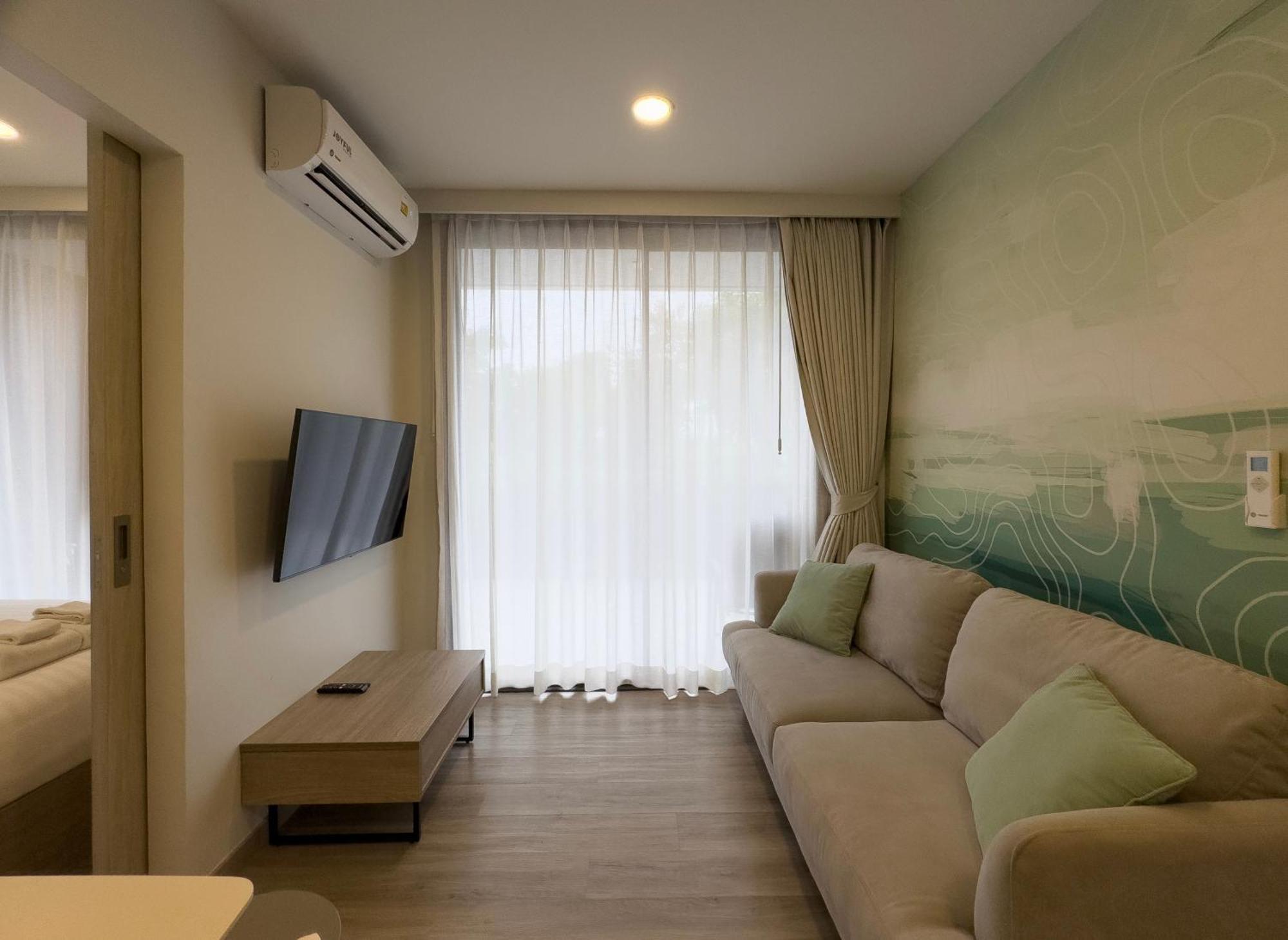 Skypark Laguna Apartments Bangtao Pantai Bang Tao Bagian luar foto