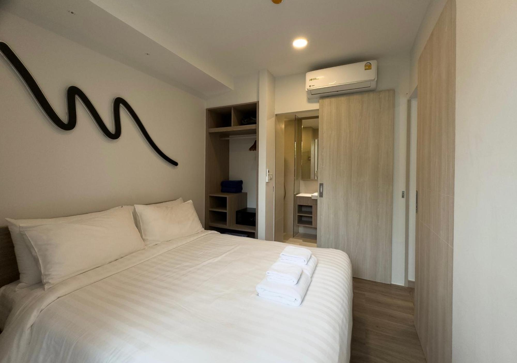 Skypark Laguna Apartments Bangtao Pantai Bang Tao Bagian luar foto