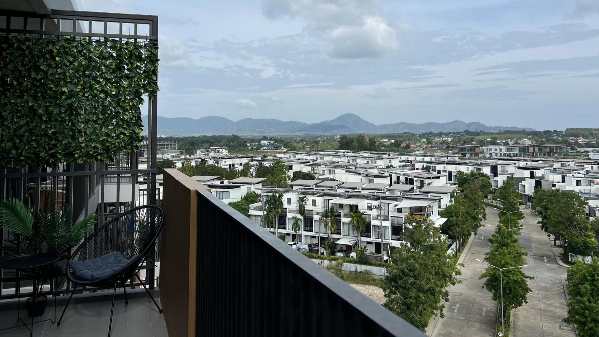 Skypark Laguna Apartments Bangtao Pantai Bang Tao Bagian luar foto