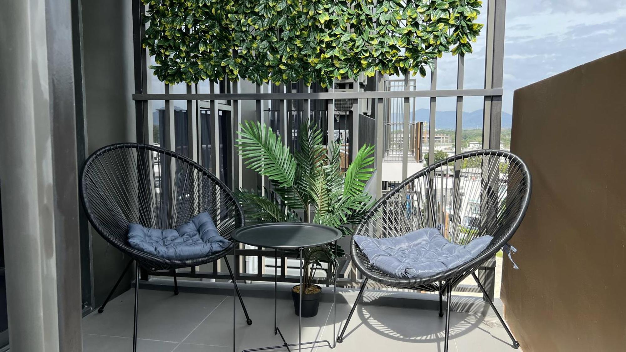 Skypark Laguna Apartments Bangtao Pantai Bang Tao Bagian luar foto